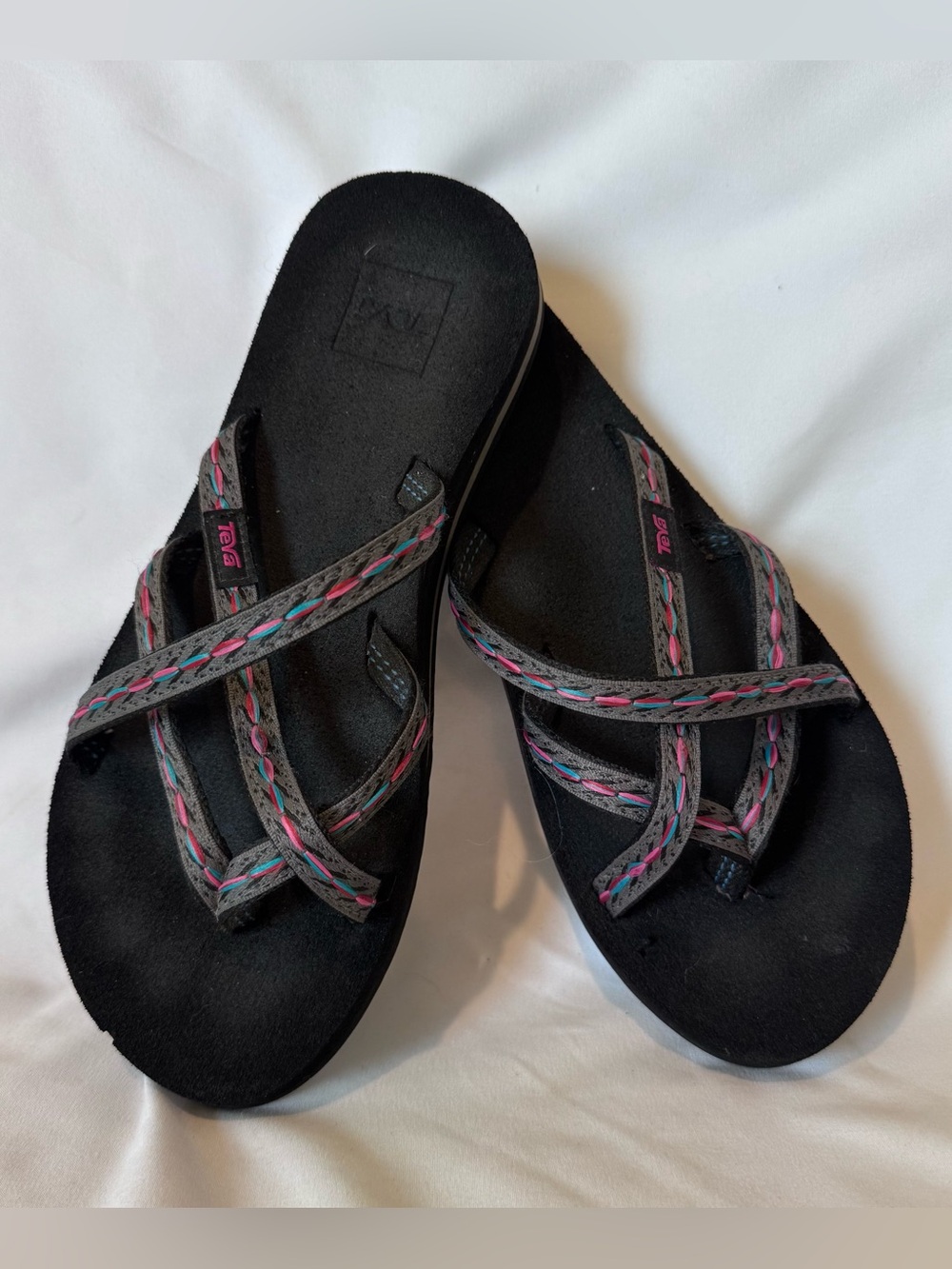 Teva Pink & Blue Strappy Olowahu Flip Flop Sandals 6840 Sz 7 Athleisure Outdoor